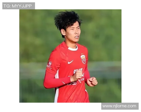 中国足球明星邵佳一的职业生涯与成就全景解析